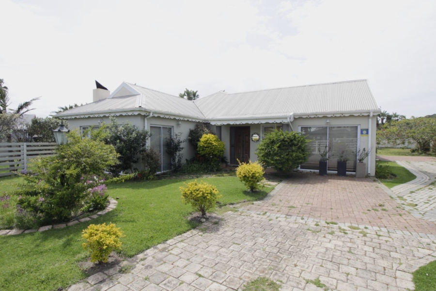 3 Bedroom Property for Sale in Marina Martinique Eastern Cape